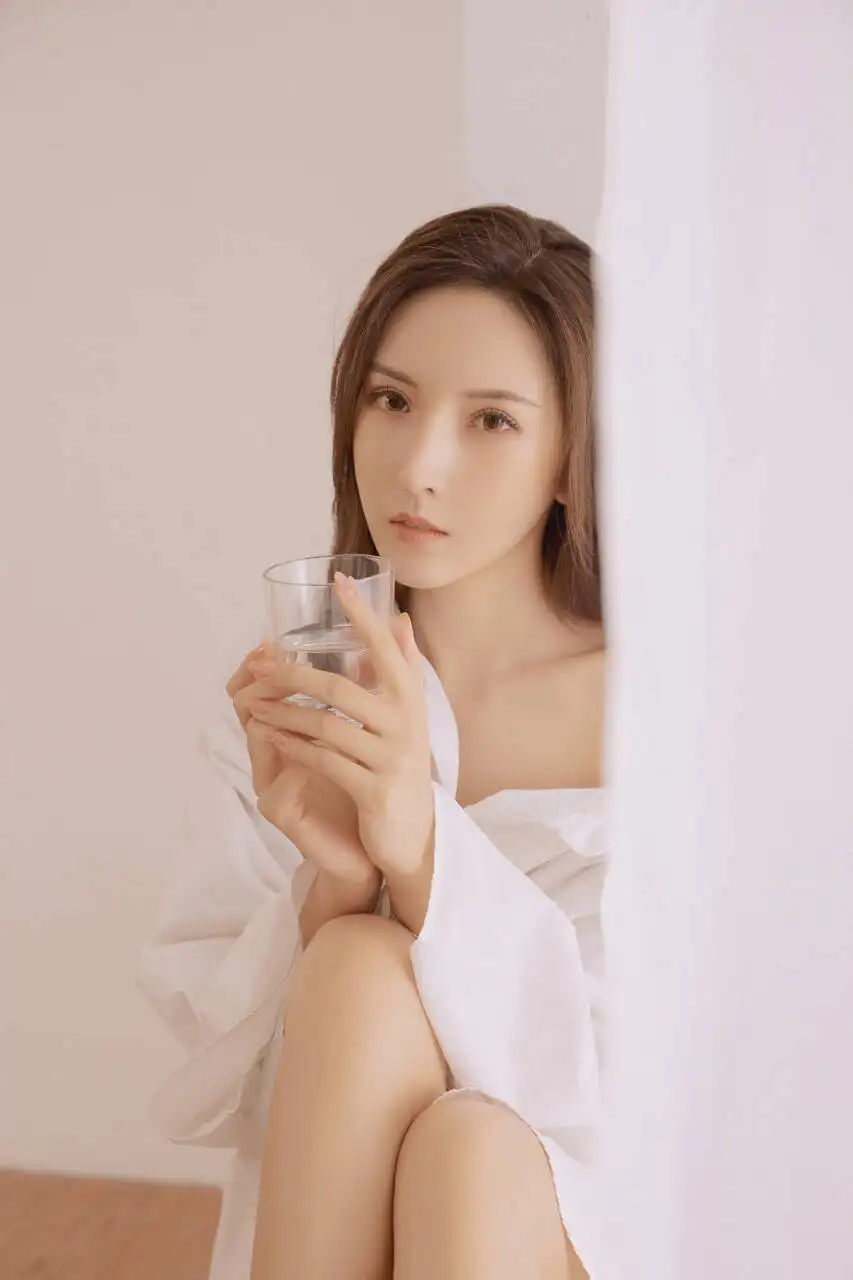 临海贵阳私人伴游幼师费费子