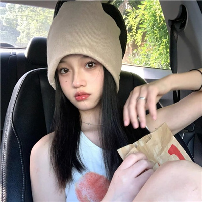 临海伴游女生丛河灵的资料